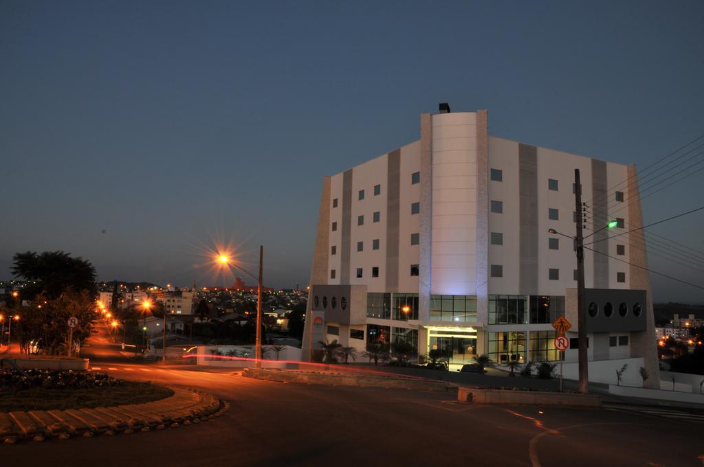 Poente Hotel Sao Lourenco do Oeste Екстериор снимка
